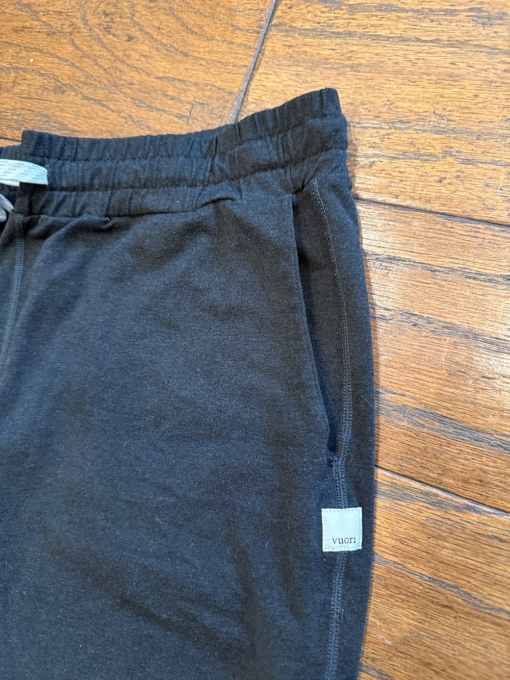 Vuori Black Performance Jogger with White Drawstring - Picture 3 of 6